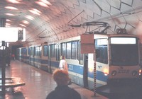 Alcune Città dell'ex Unione Sovietica adoperarono per primi il sistema dei Tram sotterranei : le vetture non si possono proprio vedere, ma le stazioni....